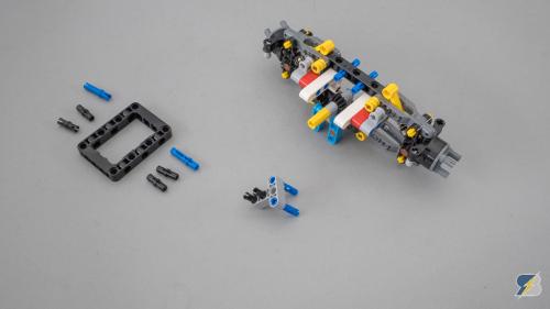42077 B PF 040