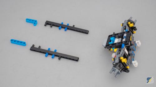 42077 B PF 047