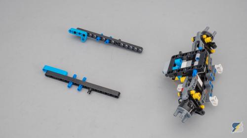 42077 B PF 048