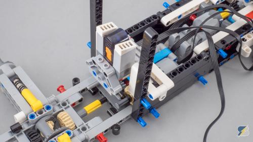 42077 B PF 105