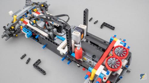 42077 B PF 122