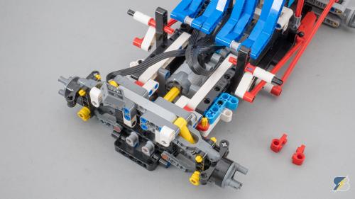 42077 B PF 162