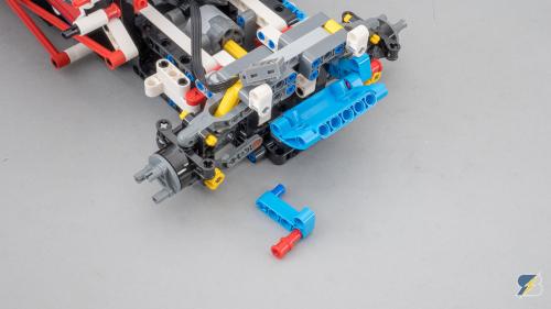 42077 B PF 173