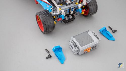 42077 B PF 212