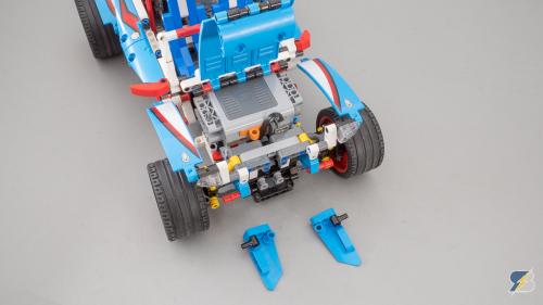 42077 B PF 220